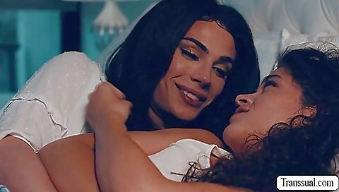 Brunette with a huge natural ass gets fucked by a boyfriend